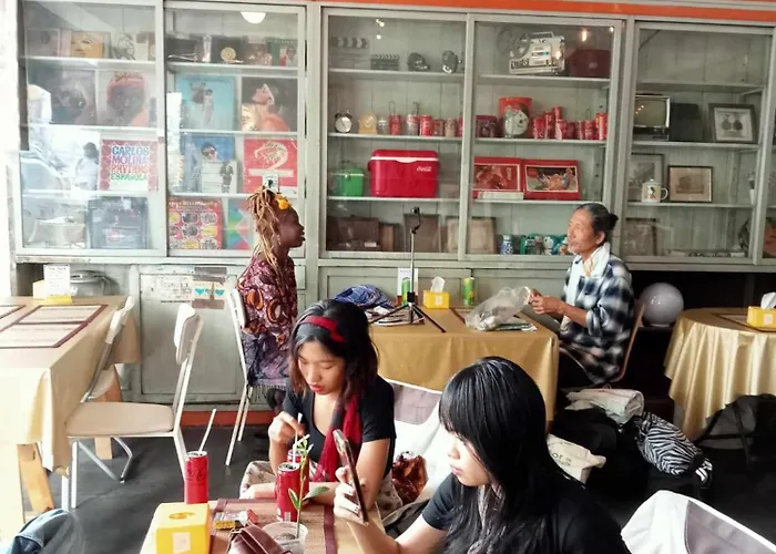Homestay Bang Lumphu House&bistro Bangkok