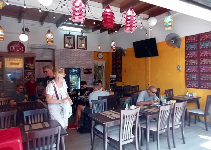 Homestay Bang Lumphu House&bistro